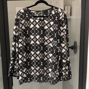 Worthington Woman Black white floral print sheer bell sleeve blouse NWT 1X